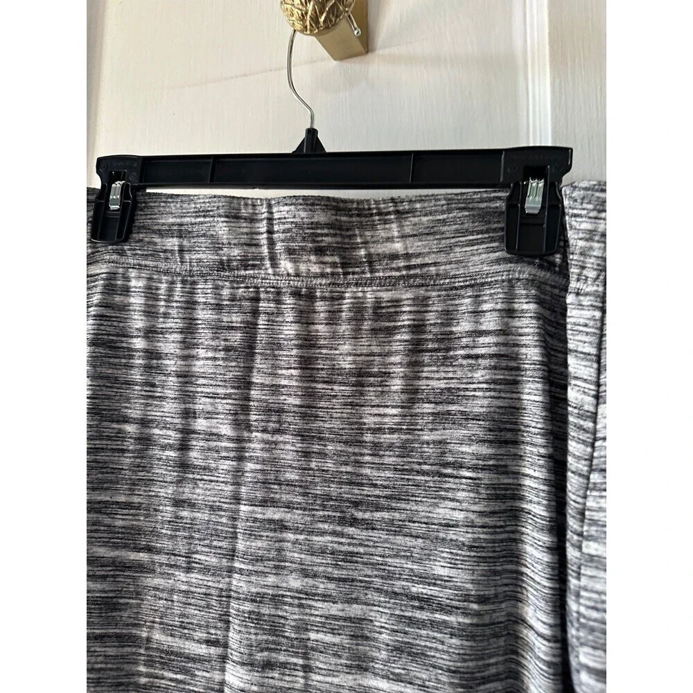 Apt 9 Women’s size x-large grey skirt